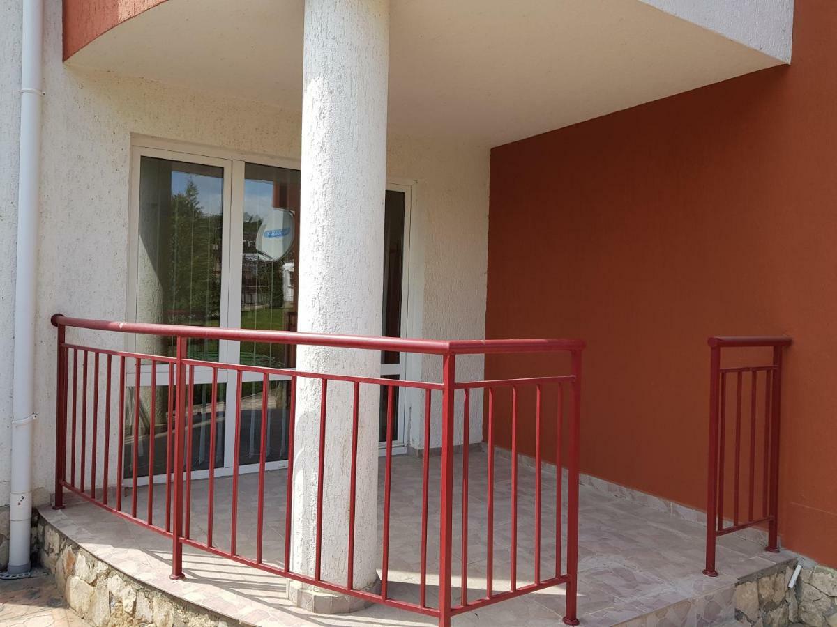 Sloneczny Brzeg Green Fort Noks Studio Εξωτερικό φωτογραφία